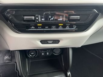 Foto Nummer 11: SUZUKI Swift