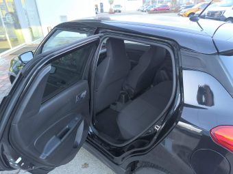 Foto Nummer 7: SUZUKI Swift