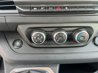 Foto Nummer 12: NISSAN Primastar