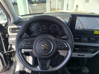 Foto Nummer 9: SUZUKI Swift